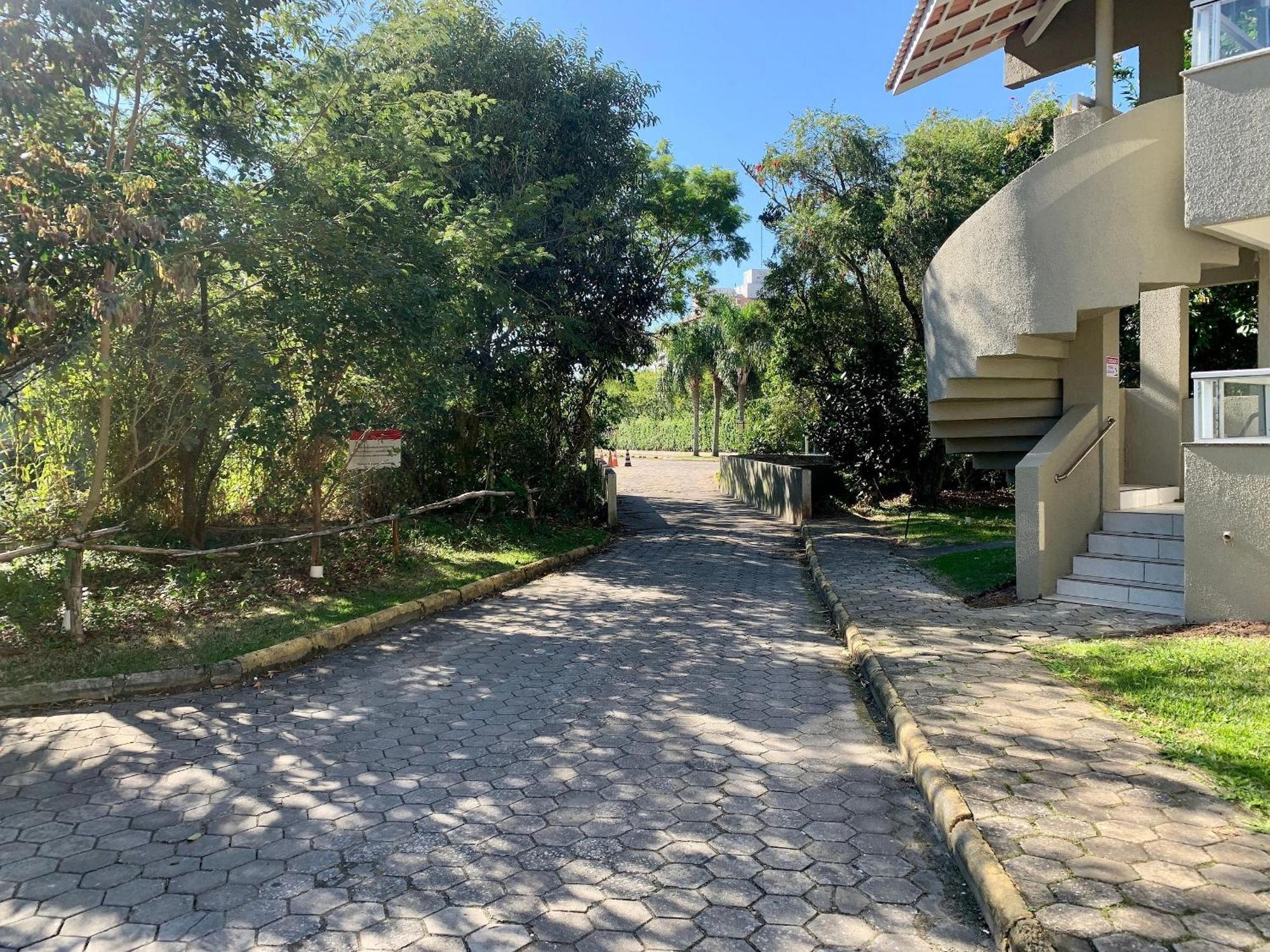 Res. Solar Das Bromelias Bombinhas Exterior photo